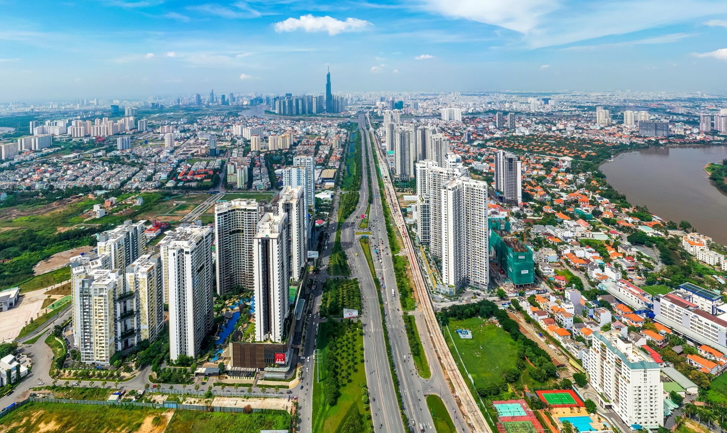 Kinh tế Việt Nam: Tổng quan năm 2022 và một số dự báo năm 2023