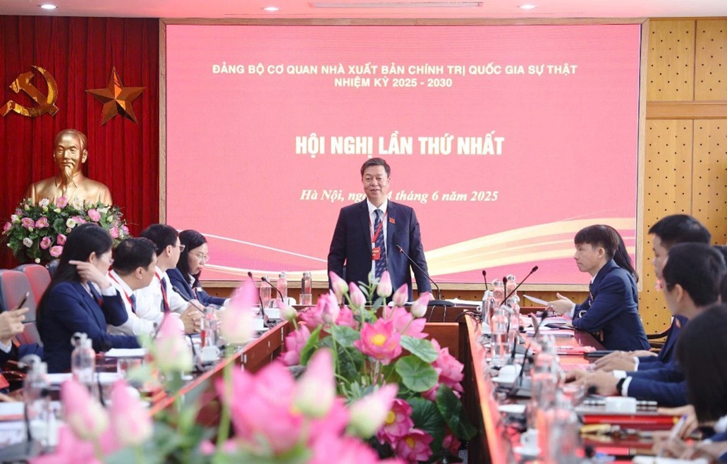 dai-hoi-dang-bo-co-quan-nha-xuat-ban-chinh-tri-quoc-gia-su-that-lan-thu-ix-5-1750923135.jpg