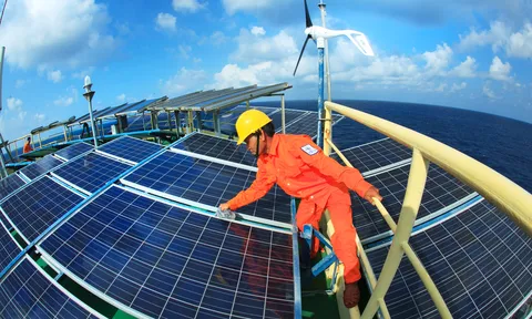 Phát triển kinh tế biển gắn với bảo đảm quốc phòng, an ninh theo tinh thần Nghị quyết Đại hội XIII của Đảng