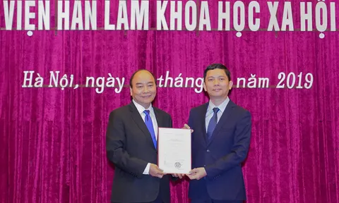 Thủ tướng giao 5 nhiệm vụ lớn cho tân Chủ tịch Viện Hàn lâm KHXH Việt Nam