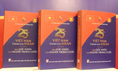 Lễ ra mắt cuốn sách 25 năm Việt Nam tham gia ASEAN qua góc nhìn của người trong cuộc