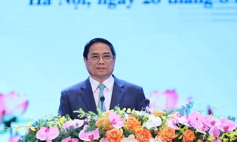 Khơi dậy tinh thần yêu nước, ý thức trách nhiệm, năng lực sáng tạo của đội ngũ cán bộ, công chức, viên chức