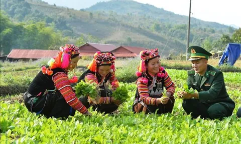 Xây dựng “thế trận lòng dân” góp phần bảo vệ nền tảng tư tưởng của Đảng