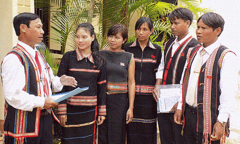 Thực hiện chính sách, pháp luật về công tác cán bộ người dân tộc thiểu số ở tỉnh Bình Thuận