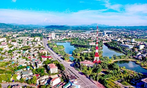 Tăng cường giáo dục lý luận chính trị cho đảng viên của Đảng bộ thành phố Tuyên Quang, tỉnh Tuyên Quang hiện nay