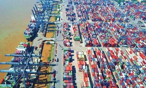 Phủ định những luận điệu sai trái của thế lực thù địch về phát triển kinh tế thị trường định hướng xã hội chủ nghĩa ở Việt Nam