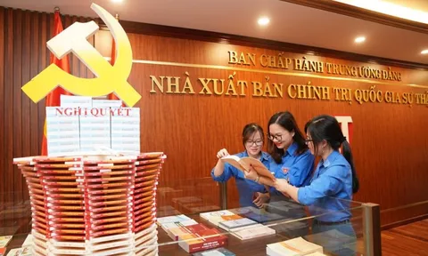 Tuyên truyền, phát huy vai trò của đoàn viên, thanh niên trong bảo vệ chủ quyền biển, đảo