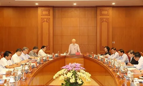 Hệ lụy nghiêm trọng khi cán bộ "né việc, ngồi yên"