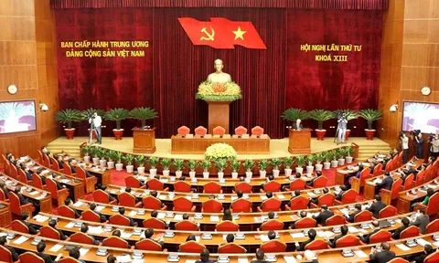 Đổi mới đào tạo, bồi dưỡng cán bộ, góp phần đẩy mạnh công tác xây dựng, chỉnh đốn Đảng và hệ thống chính trị trong tình hình mới