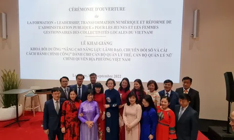 Đổi mới công tác đào tạo, bồi dưỡng để xây dựng đội ngũ cán bộ, công chức đáp ứng yêu cầu làm việc trong môi trường quốc tế