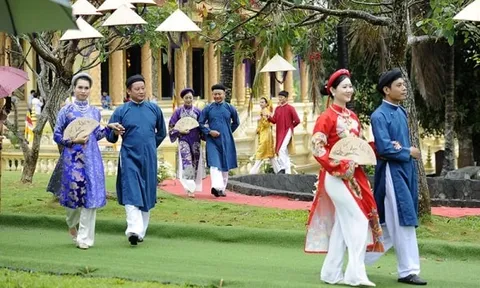 Tư tưởng Hồ Chí Minh về xây dựng con người Việt Nam là sự kết tinh, phát triển giá trị dân tộc và nhân loại