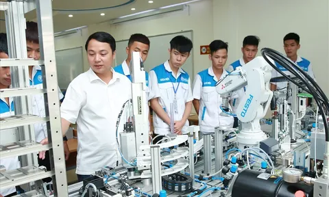 Vai trò của nguồn nhân lực khoa học và công nghệ
