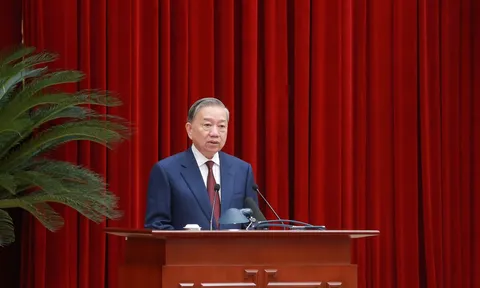 Tự chủ chiến lược - Kiên định “hai mục tiêu chiến lược 100 năm” - Chung sức, đồng lòng, quyết tâm, quyết liệt vì cuộc sống ấm no, hạnh phúc của nhân dân*