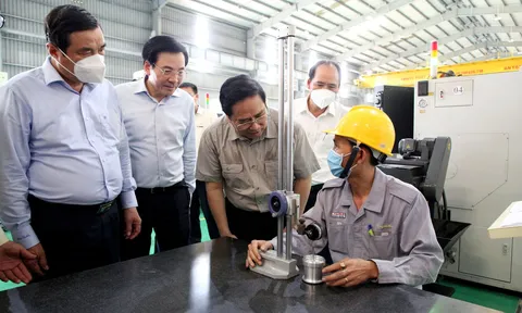 Một số vấn đề lý luận - thực tiễn về phát triển kinh tế tư nhân ở Việt Nam