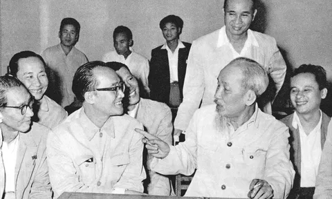 Tư tưởng Hồ Chí Minh về làm trong sạch bộ máy - Giá trị hiện tại
