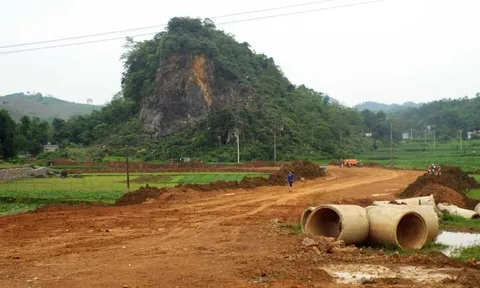Giải pháp thực hiện công tác giải phóng mặt bằng của Ủy ban nhân dân thành phố Hòa Bình, tỉnh Hòa Bình