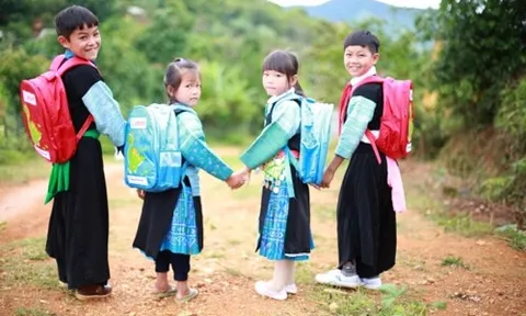 Phát triển giáo dục vùng đồng bào dân tộc thiểu số