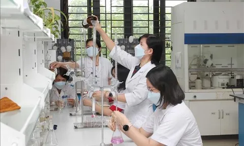 Một số yếu tố ảnh hưởng đến định kiến giới đối với nhà khoa học nữ trong hoạt động khoa học, công nghệ hiện nay
