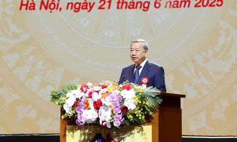 Báo chí phải trở thành lực lượng kiến tạo niềm tin, cổ vũ khát vọng phát triển, góp phần hiện thực hóa mục tiêu xây dựng một nước Việt Nam hùng cường, thịnh vượng, trường tồn trong kỷ nguyên vươn mình của dân tộc*