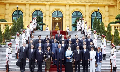 ASEAN cần phát huy mạnh mẽ hơn tinh thần chủ động chiến lược, chủ động thích ứng, chủ động kiến tạo để đóng góp tích cực vào định hình các chuẩn mực và khuôn khổ hợp tác của khu vực*