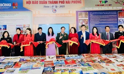 Một số vấn đề lý luận về lãnh đạo công tác báo chí địa phương của các tỉnh ủy ở Đồng bằng sông Hồng hiện nay