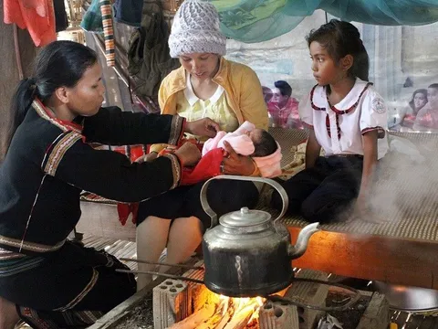 Thực hiện bình đẳng giới ở vùng đồng bào dân tộc thiểu số vì mục tiêu phát triển bền vững ở nước ta hiện nay