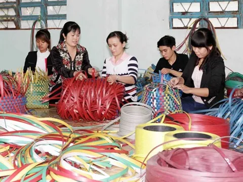 Đặc trưng và những yếu tố ảnh hưởng đến sự phát triển kinh tế hộ nông dân đồng bào dân tộc Khmer