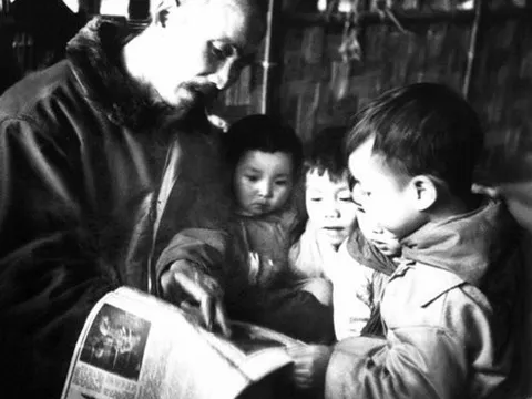 Vận dụng tư tưởng Hồ Chí Minh góp phần phát triển phong trào đọc sách trong thanh niên, thiếu niên và nhi đồng hiện nay