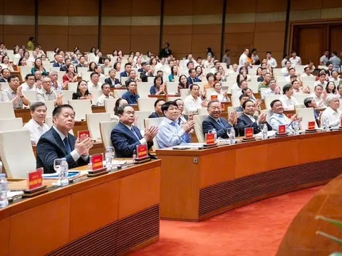 Hội nghị toàn quốc quán triệt, triển khai thực hiện Nghị quyết số 66-/TW và Nghị quyết số 68-NQ/TW