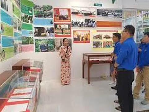 Nâng cao chất lượng đội ngũ hướng dẫn viên du lịch trong bối cảnh chuyển đổi số: Thực trạng và giải pháp