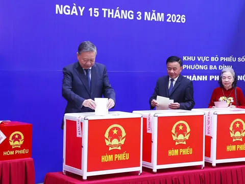 Ngày hội non sông và trọng trách trước nhân dân
