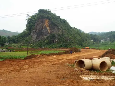 Giải pháp thực hiện công tác giải phóng mặt bằng của Ủy ban nhân dân thành phố Hòa Bình, tỉnh Hòa Bình