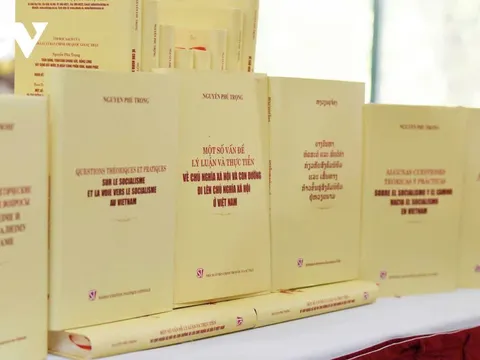 Giải pháp truyền thông nhằm tăng cường xuất bản sách lý luận chính trị bằng tiếng nước ngoài*