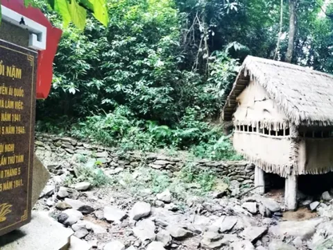 Sự kiện lãnh tụ Nguyễn Ái Quốc - Hồ Chí Minh về nước năm 1941 và vai trò của căn cứ Cao Bằng đối với thắng lợi của Cách mạng Tháng Tám năm 1945