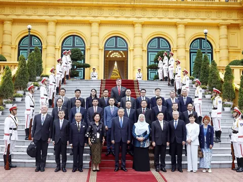 ASEAN cần phát huy mạnh mẽ hơn tinh thần chủ động chiến lược, chủ động thích ứng, chủ động kiến tạo để đóng góp tích cực vào định hình các chuẩn mực và khuôn khổ hợp tác của khu vực*
