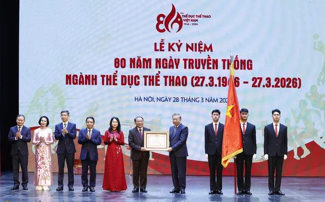 Ngành thể dục thể thao Việt Nam tiếp tục phát triển mạnh mẽ hơn nữa, góp phần xây dựng con người Việt Nam phát triển toàn diện, đóng góp xứng đáng vào sự nghiệp xây dựng và bảo vệ vững chắc Tổ quốc Việt Nam xã hội chủ nghĩa*